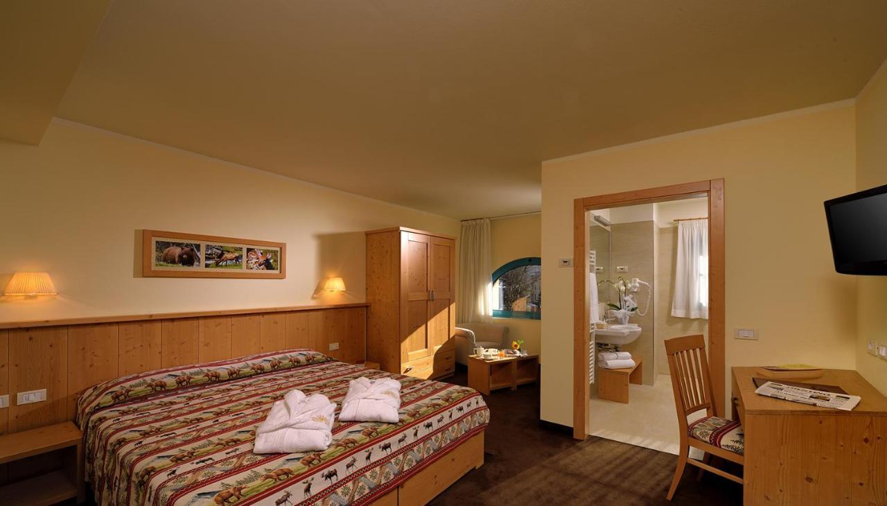 Hotel Sole Male Exterior photo